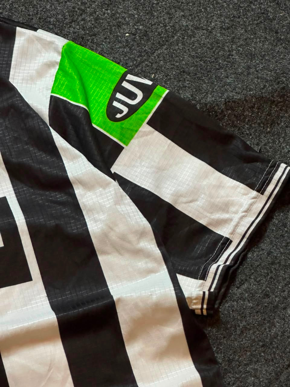 Vintage Rarest Juventus Jersey 2001
