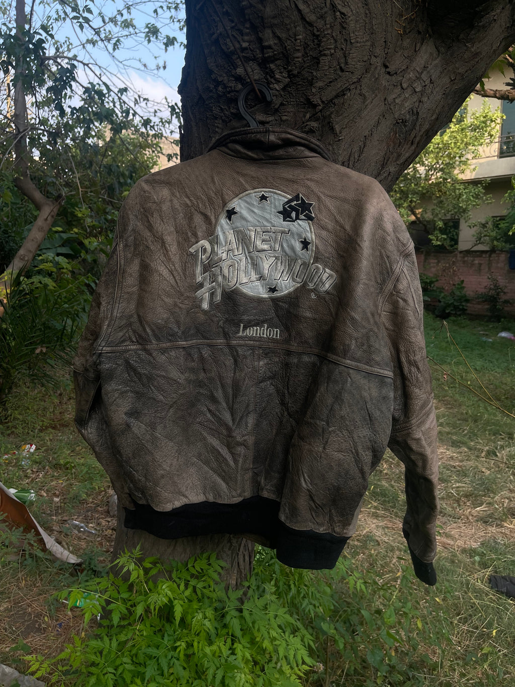 Extremely extremely rare washed cowhide genuine leather late 90s Planet Hollywood gull grain leather jacket