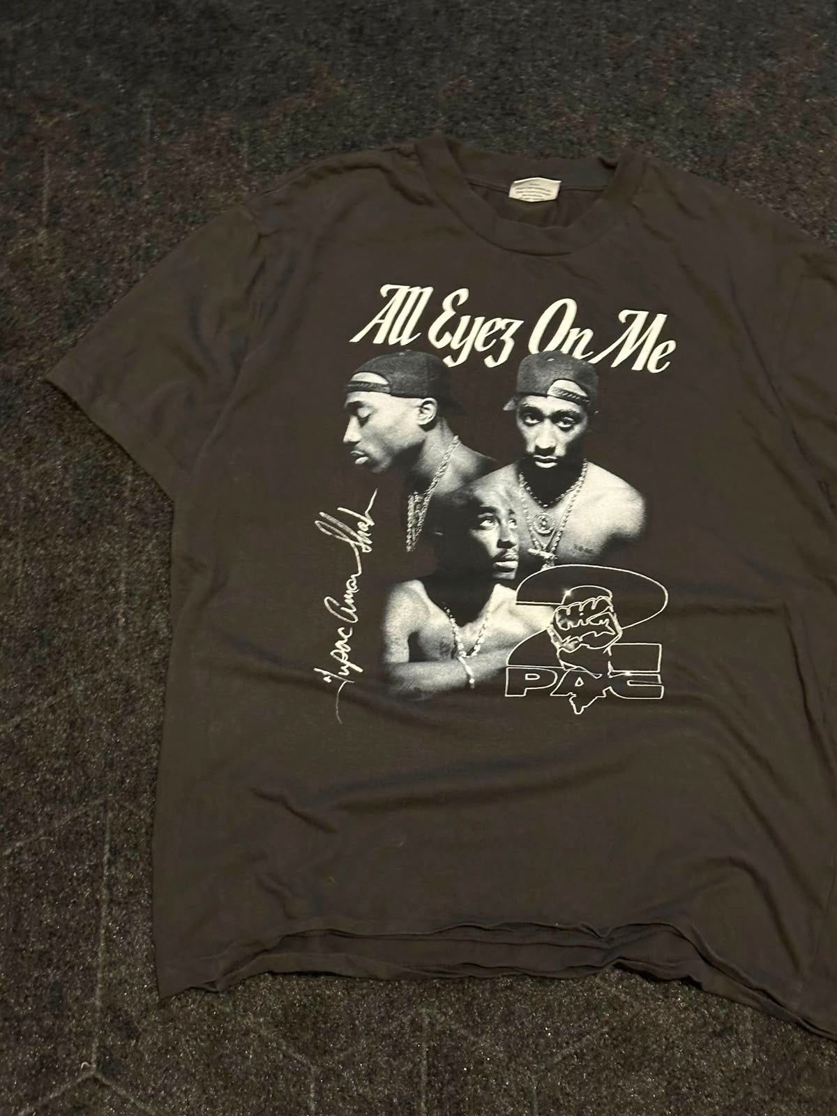 Tupac All Eyes On Me