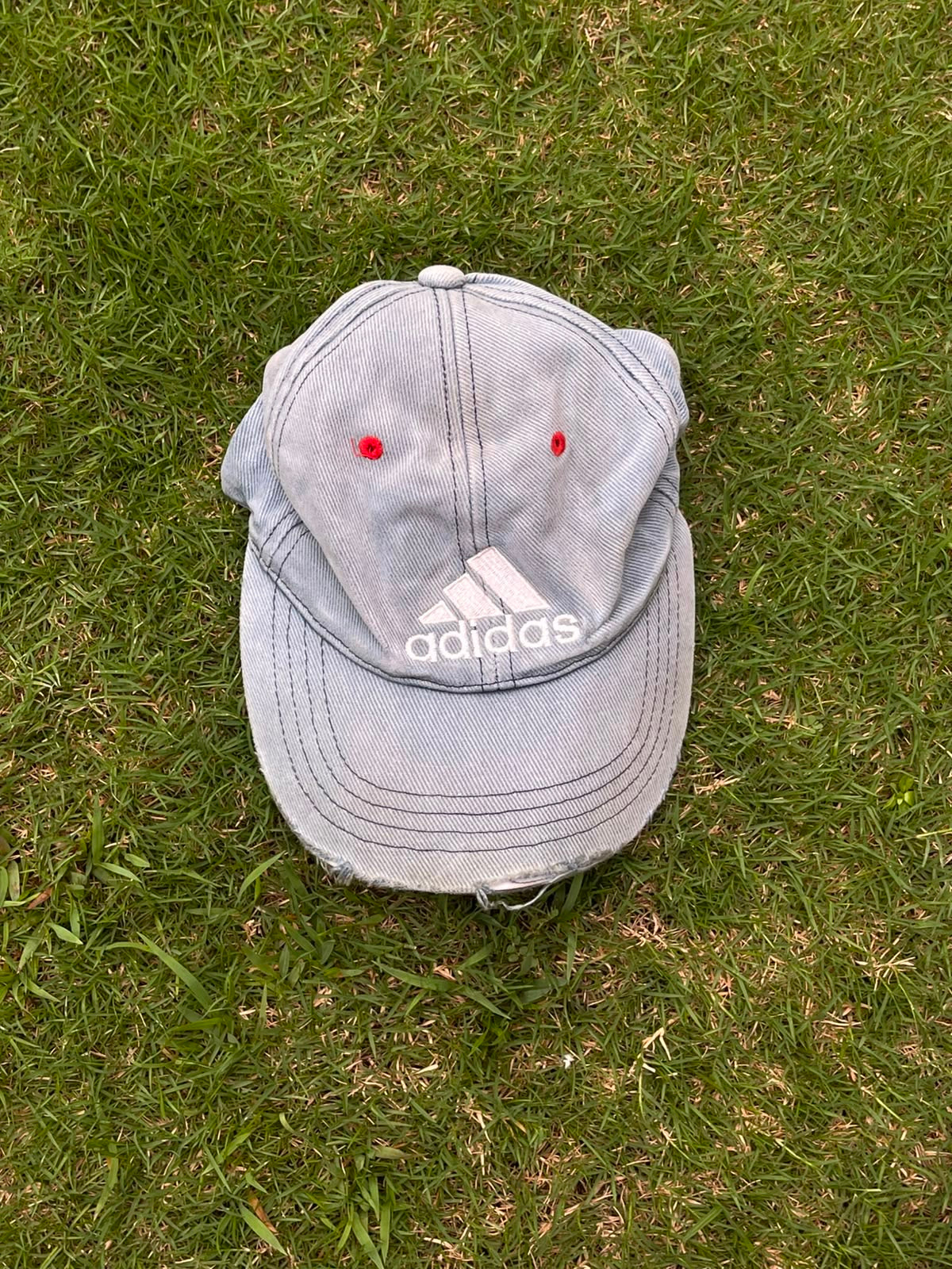 VTG adidas textured cap