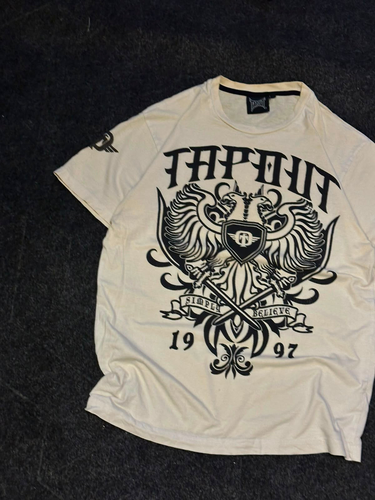TAPOUT y2k early 2000s rare tee