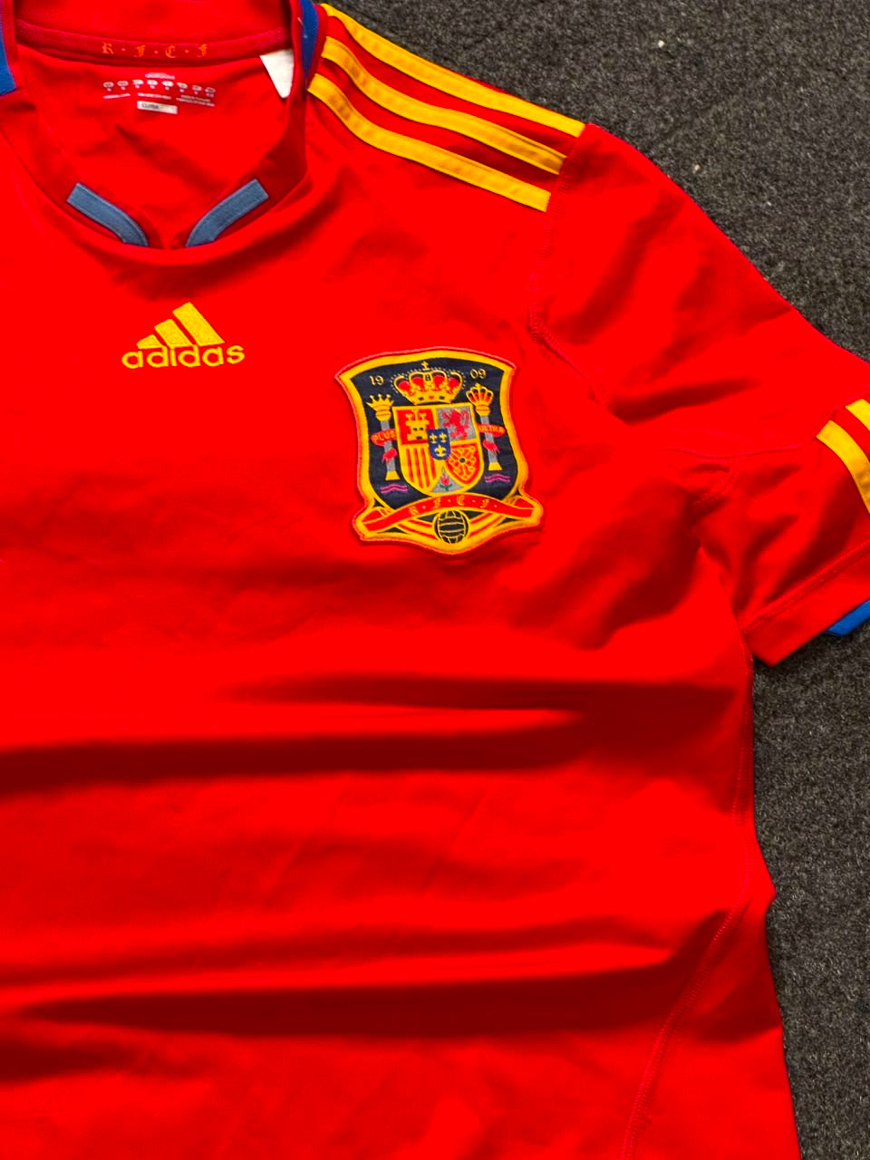 Vintage Spain 2009 Retro Iconic Jersey