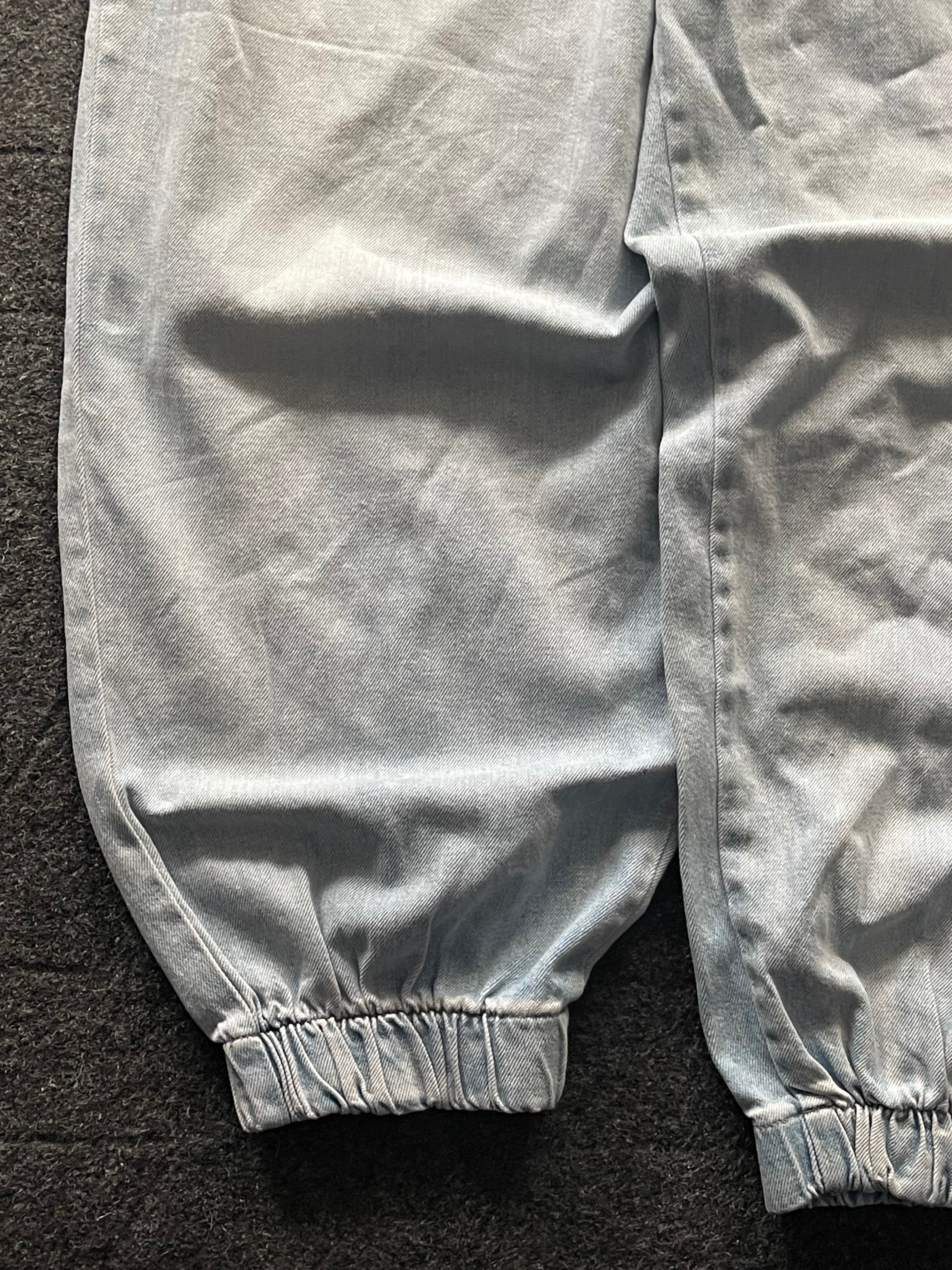 Extremely comfortable forever 21 baggy jogger denim ( unused)34 waist 41 length