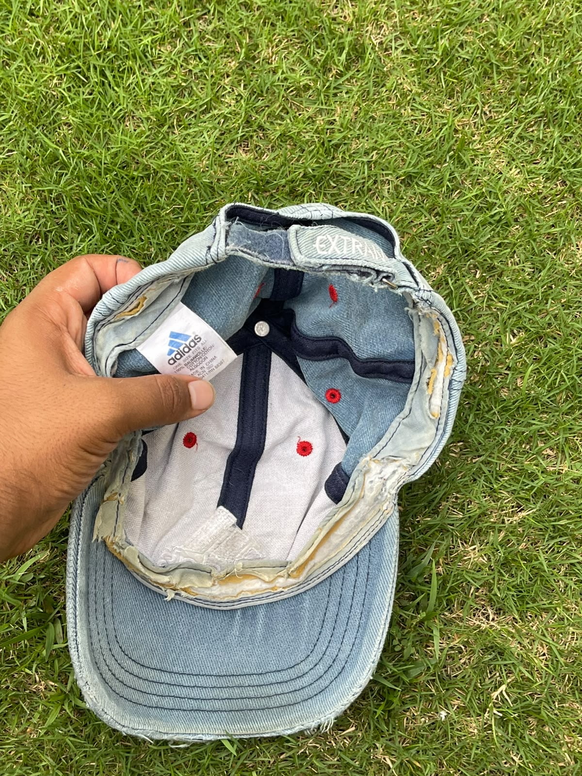 VTG adidas textured cap