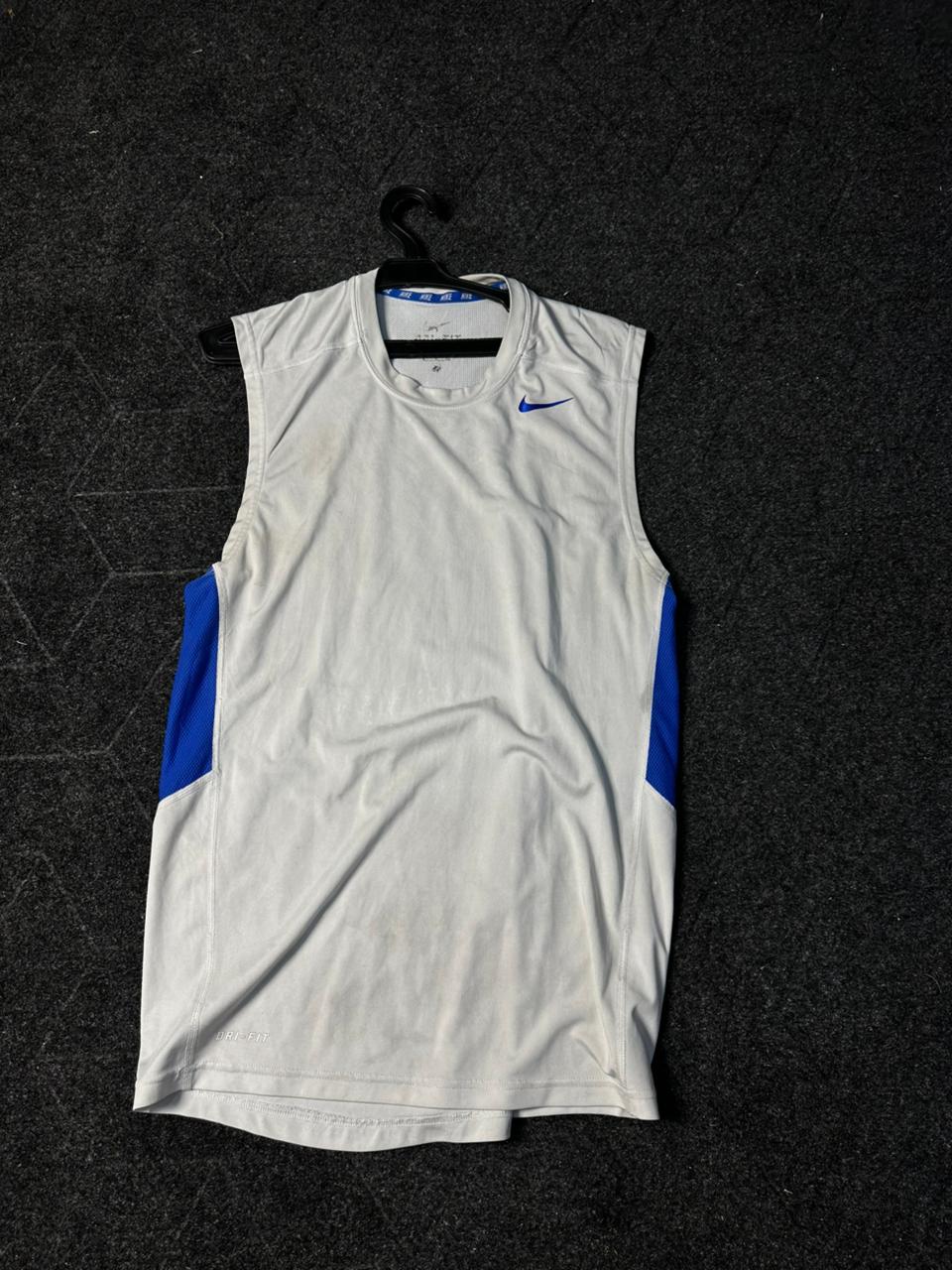 Nike Drift Sando