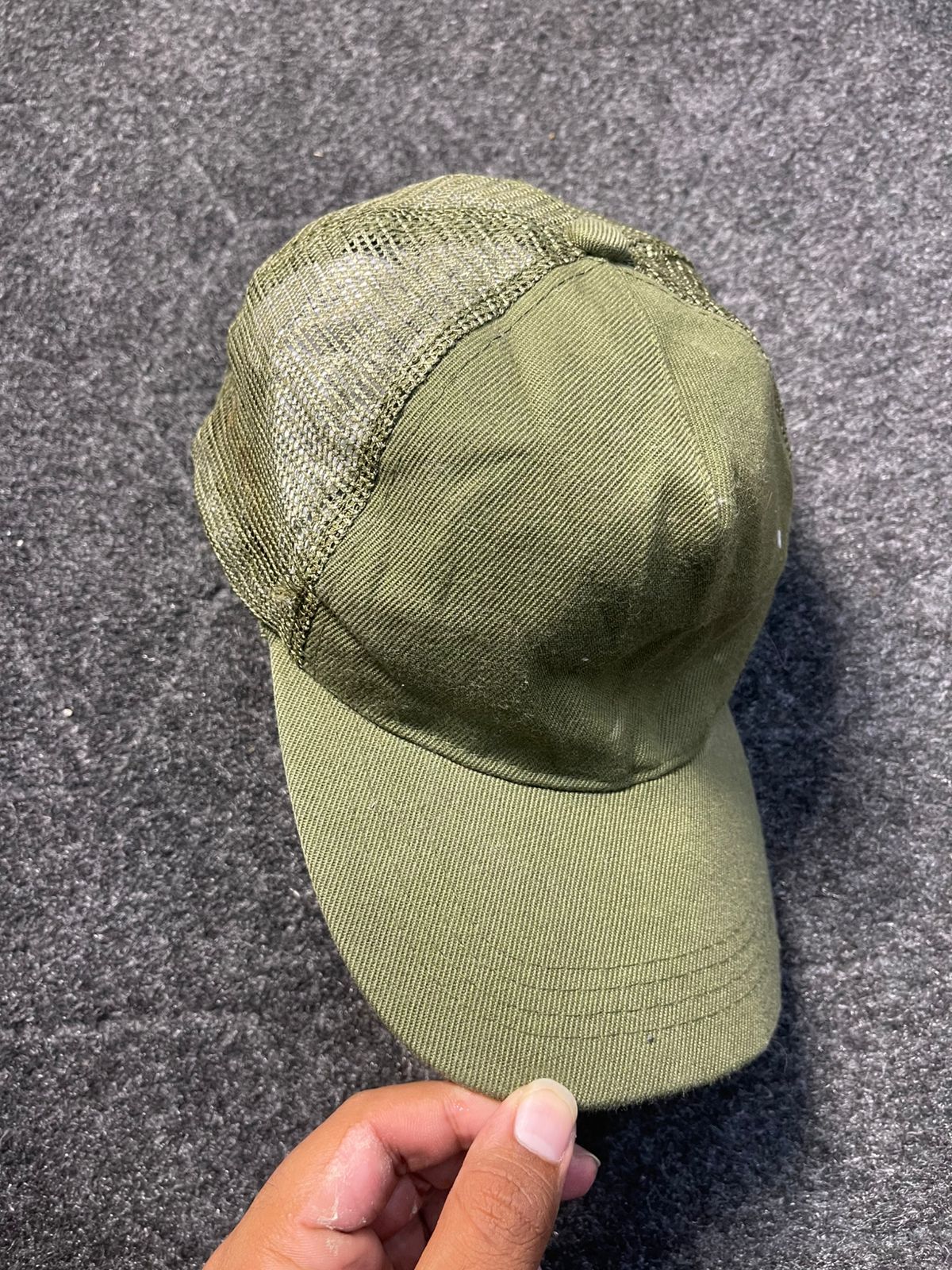 Basic Olive Green Cap
