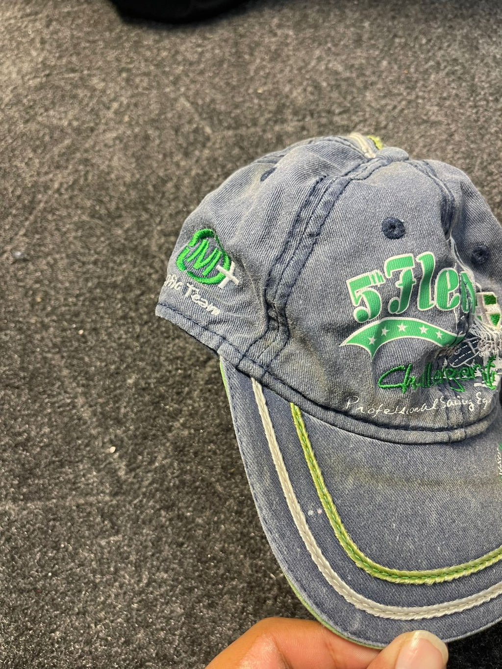 Vintage 1990s graphic cap