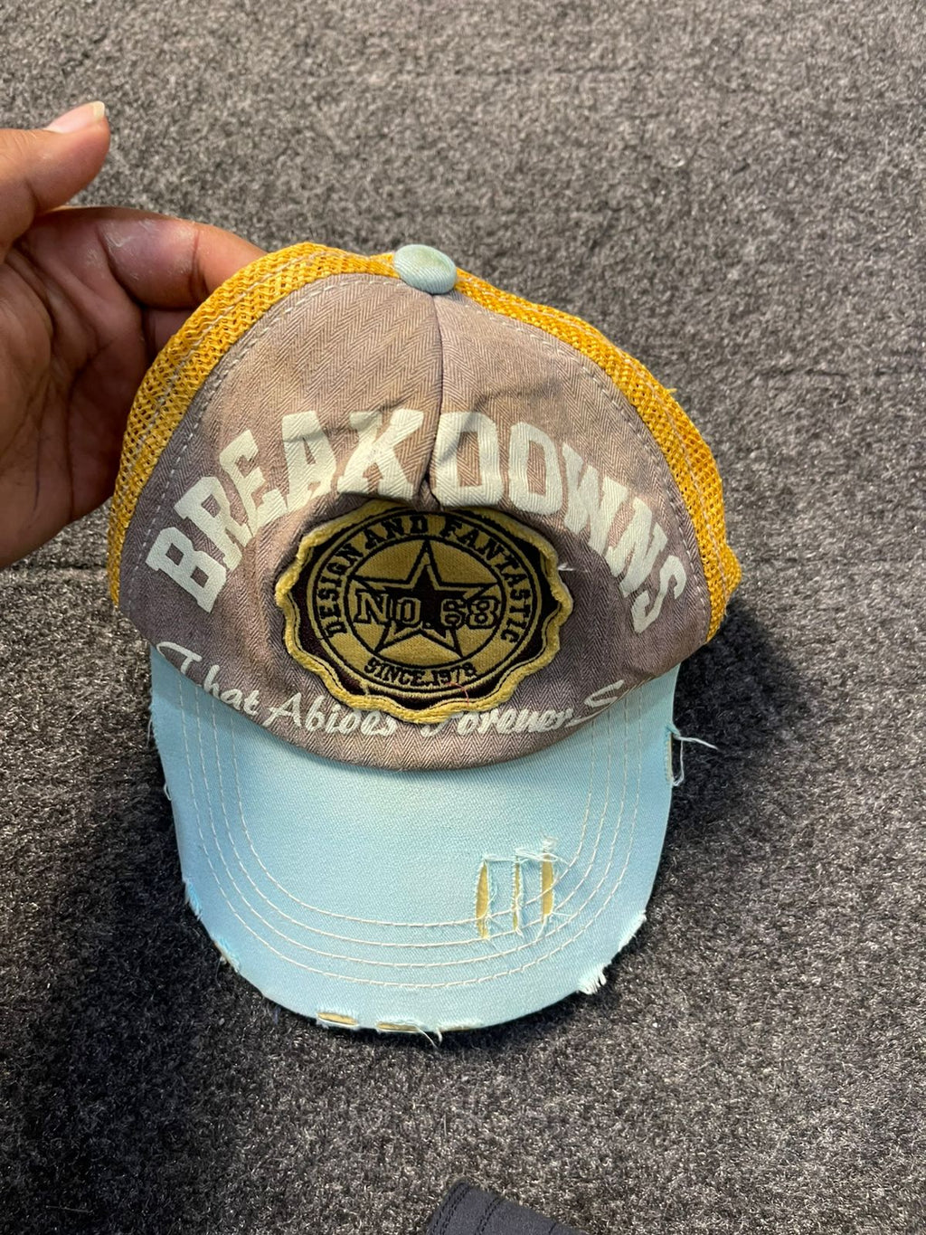 Vintage 2000s cap