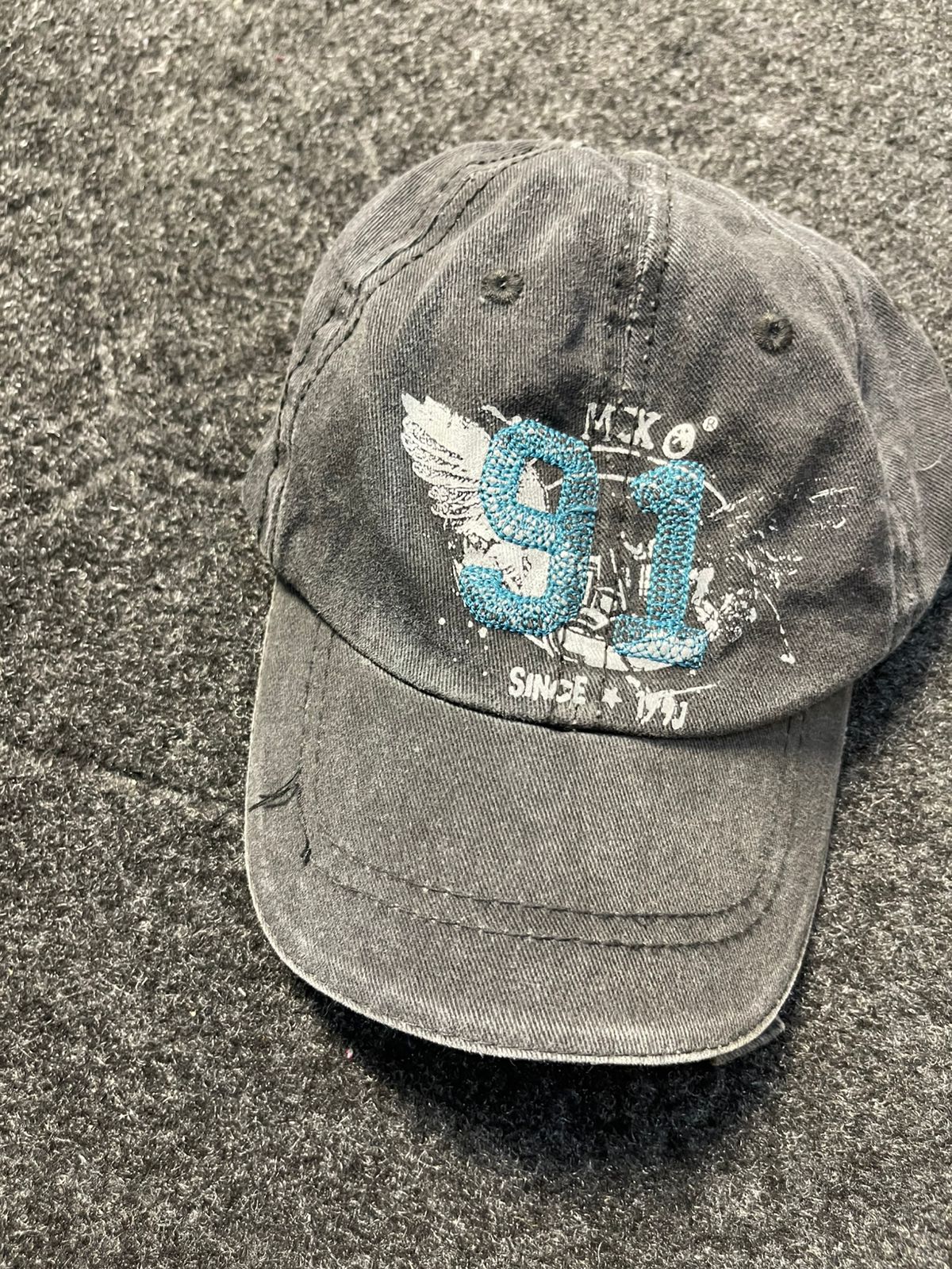Vintage 1990s retro wahsed cap