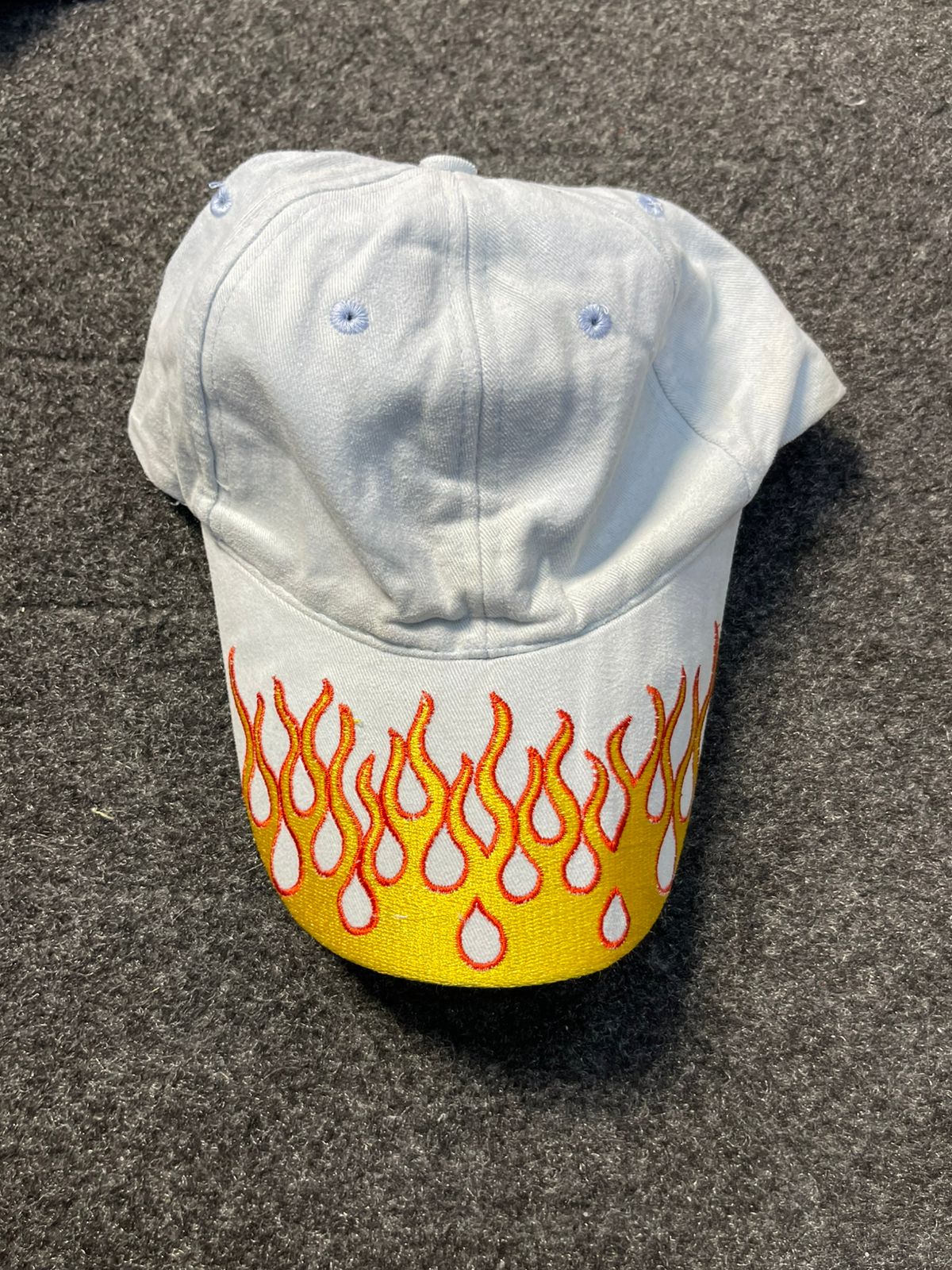 Flamming vintage embroided cap