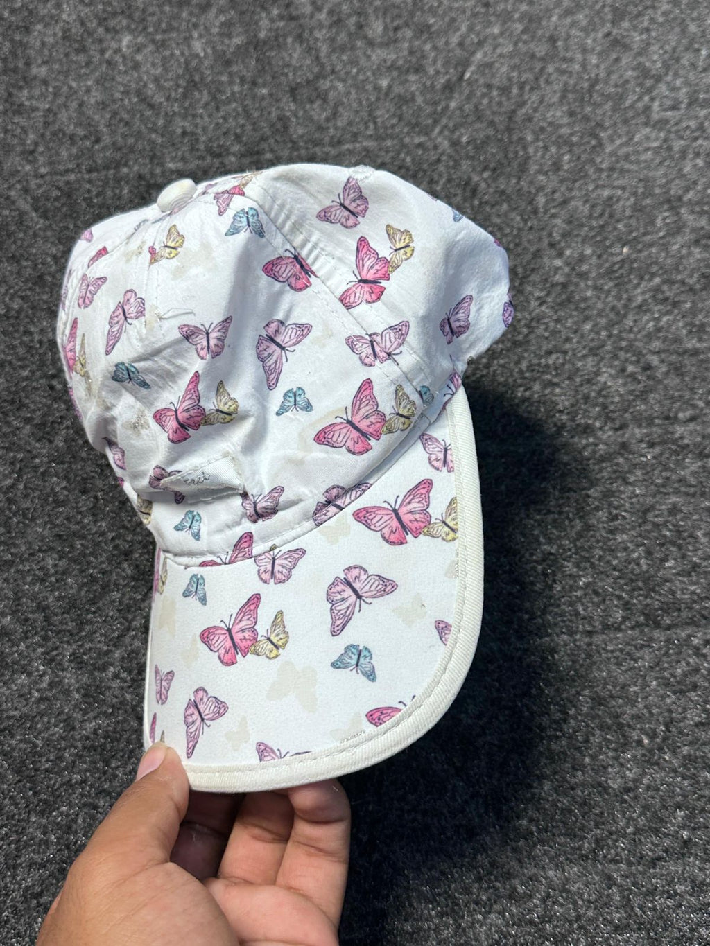Graphic cap