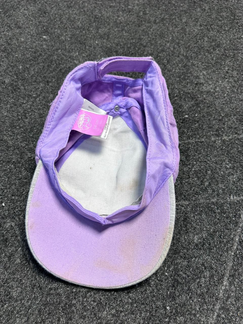 Unicorns graphic cap