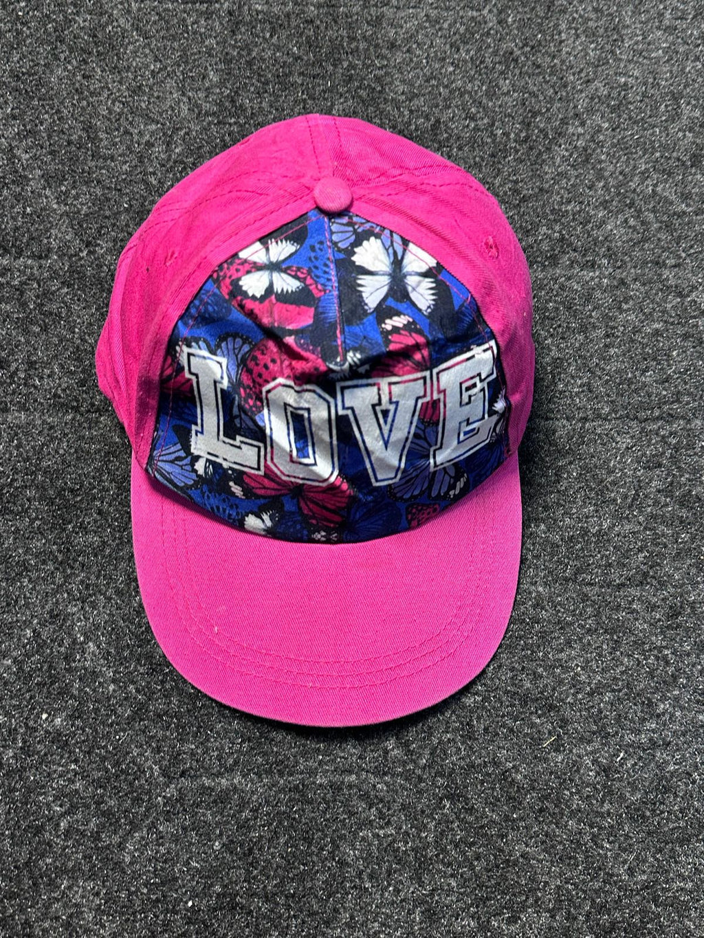 Love pink cap