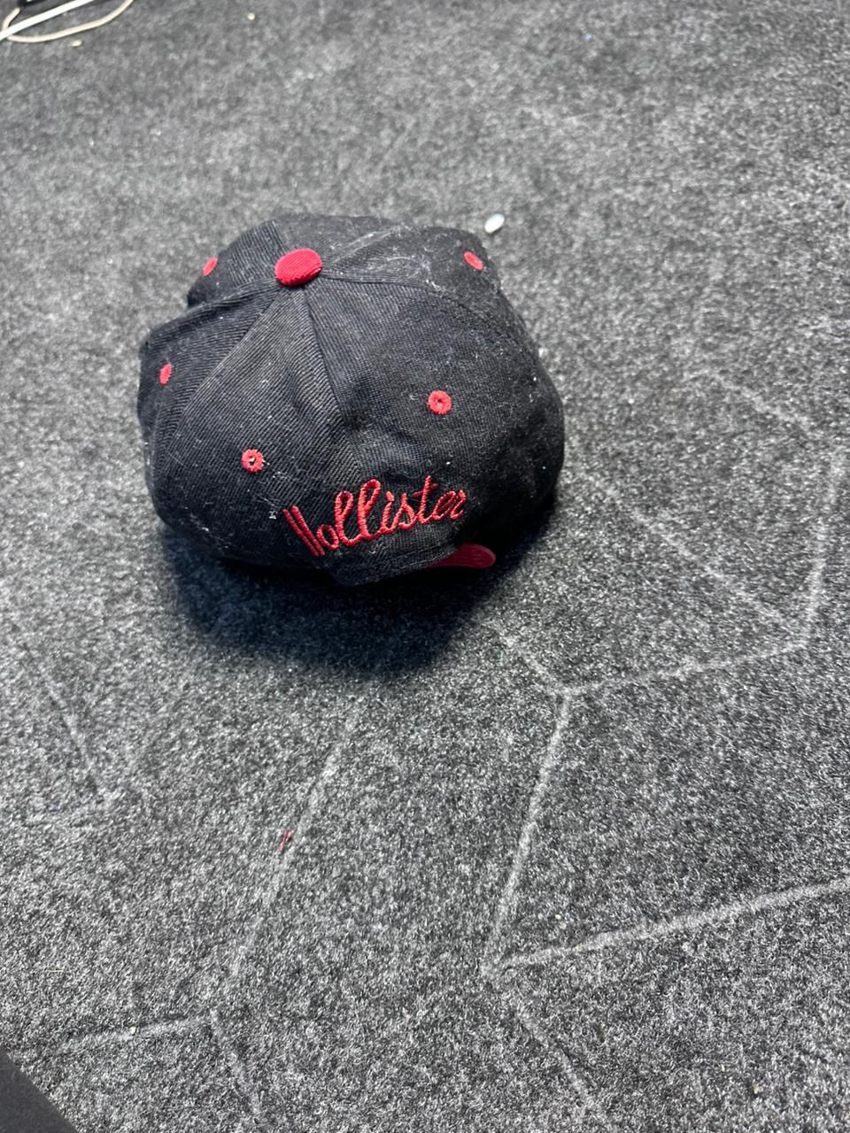 Hollister cap