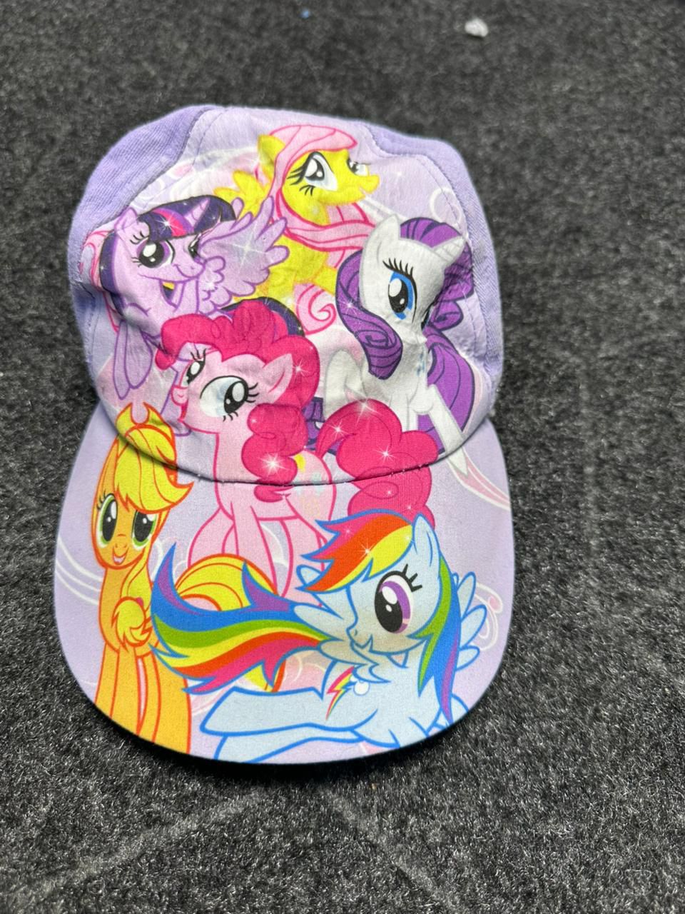 Graphic cap