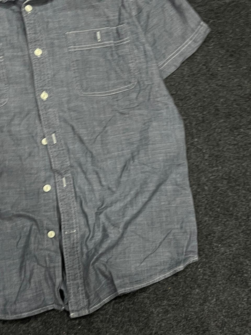 Vintage streetwear fitted button down
