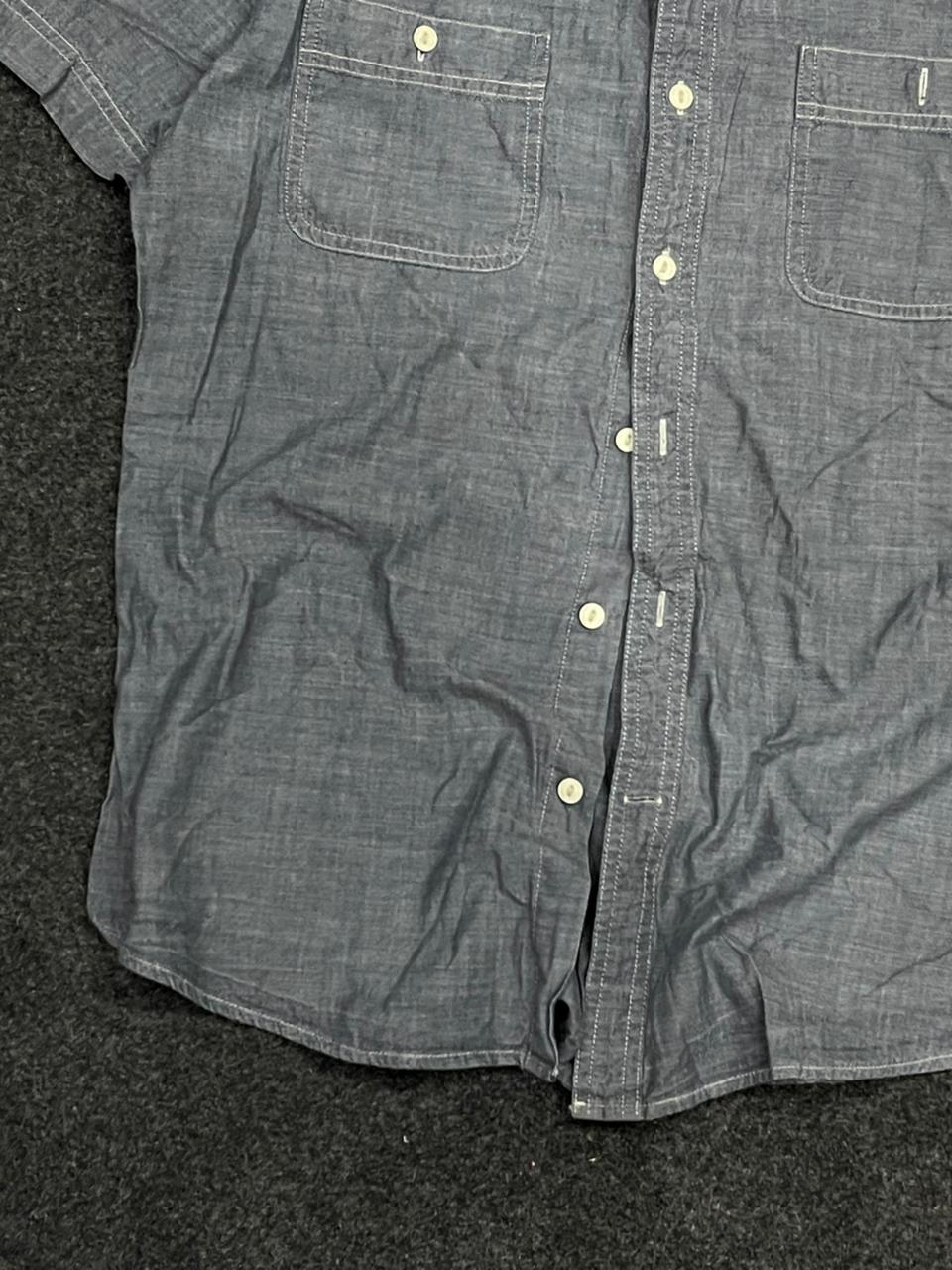 Vintage streetwear fitted button down