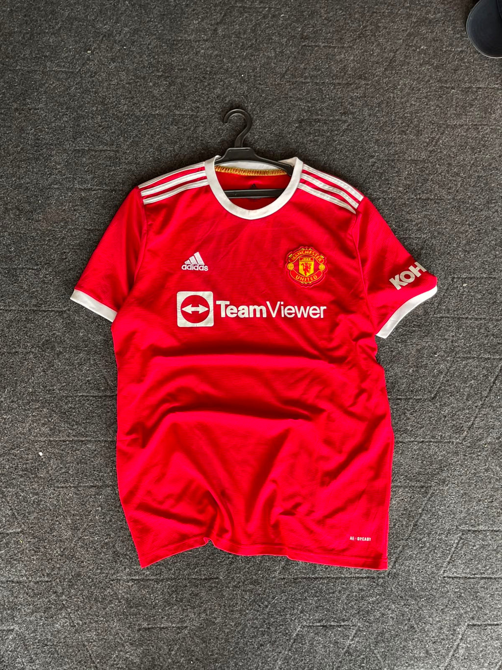 Vintage 2021 iconic manunited jersey