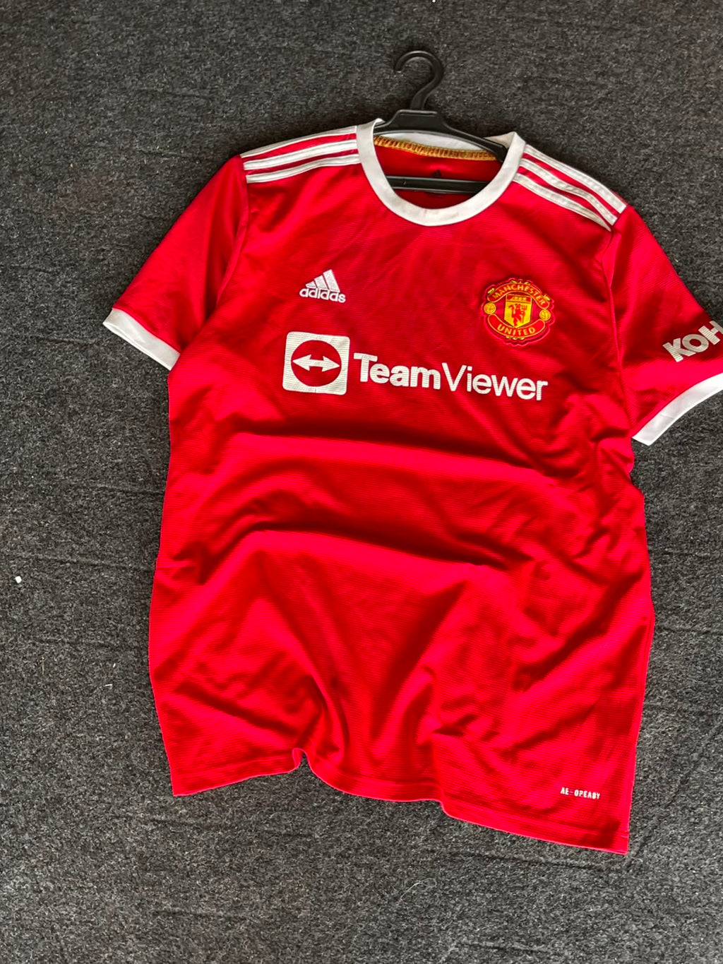 Vintage 2021 iconic manunited jersey