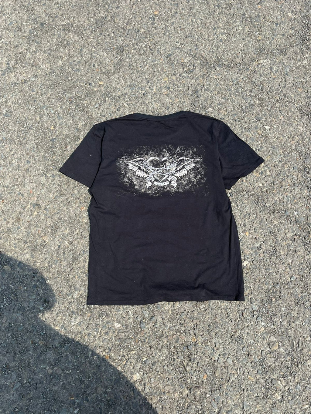 Black romance graphic tee