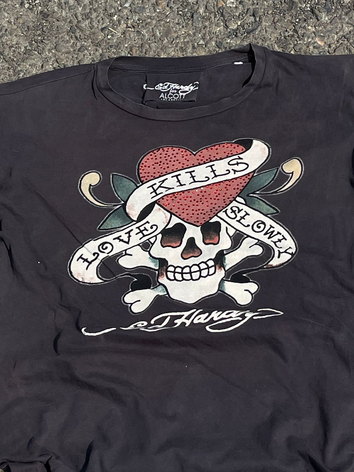 Ed hardy vintage sleevless y2k tee(so rare)