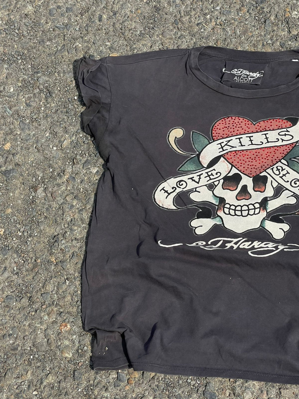 Ed hardy vintage sleevless y2k tee(so rare)