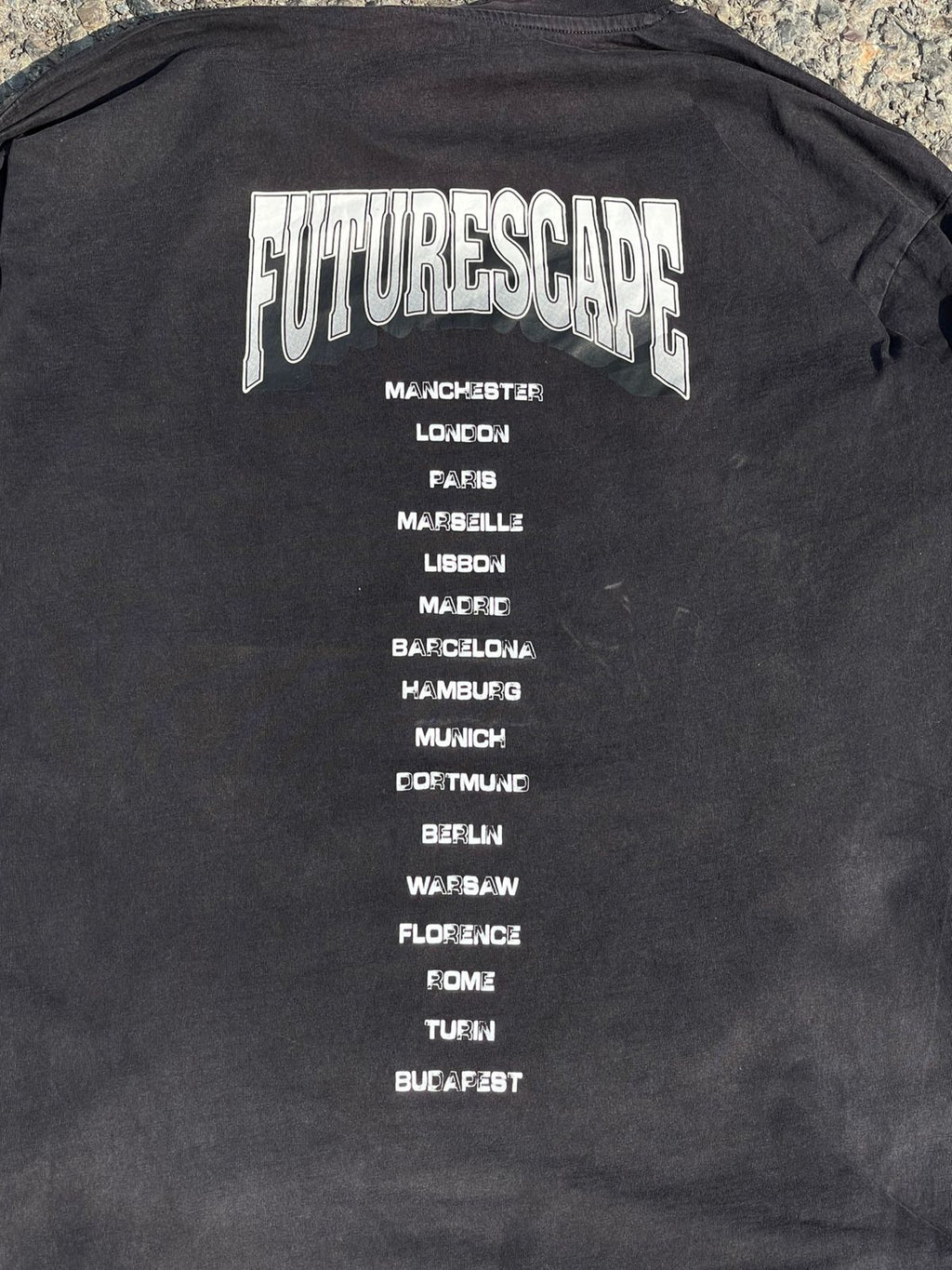 Futurescape retro tee