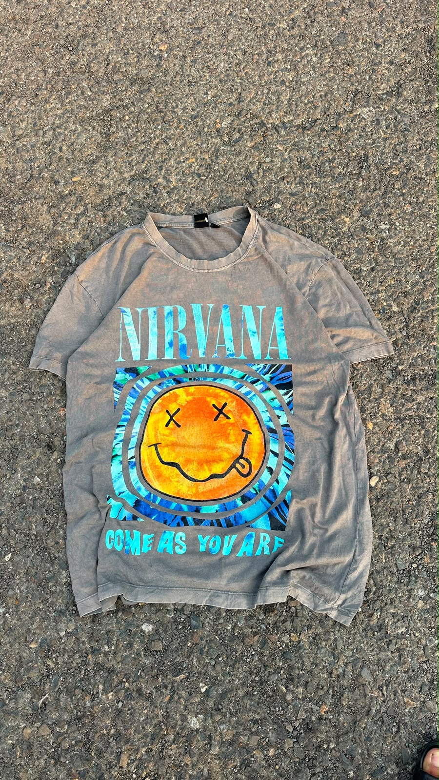 Nirvana vintage come as uou are tee