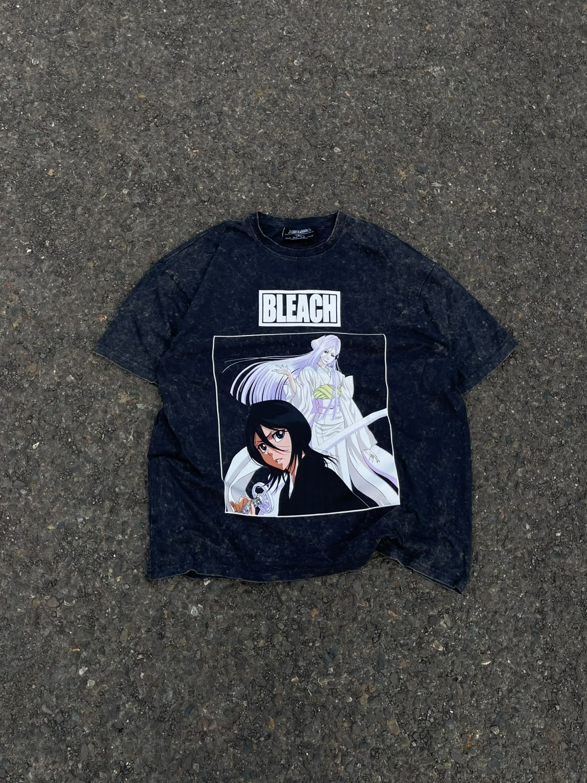 Vintage BLEACH graphic tee