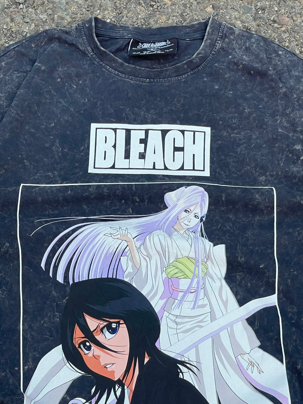 Vintage BLEACH graphic tee