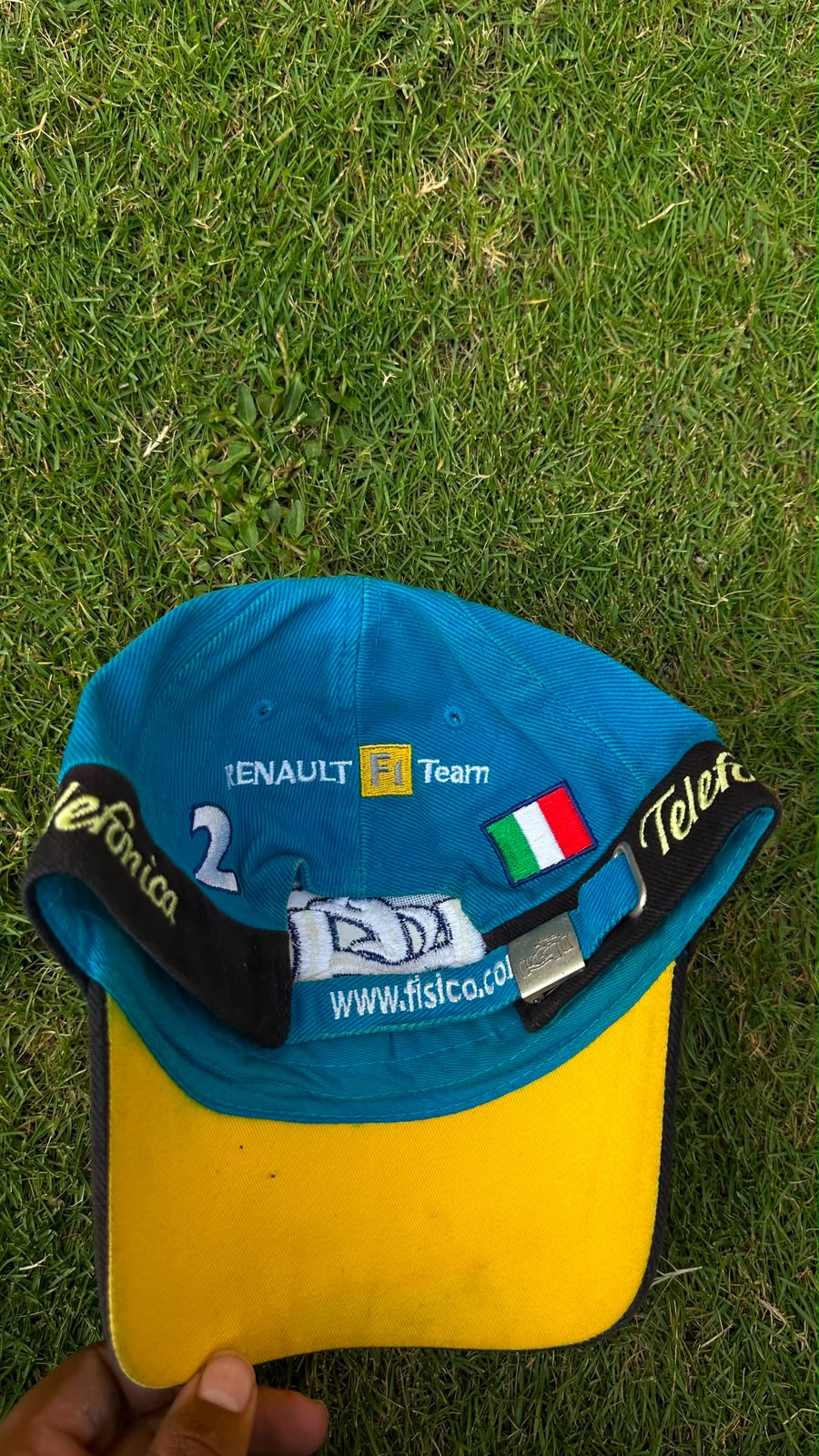 Team spirit vintage racing cap