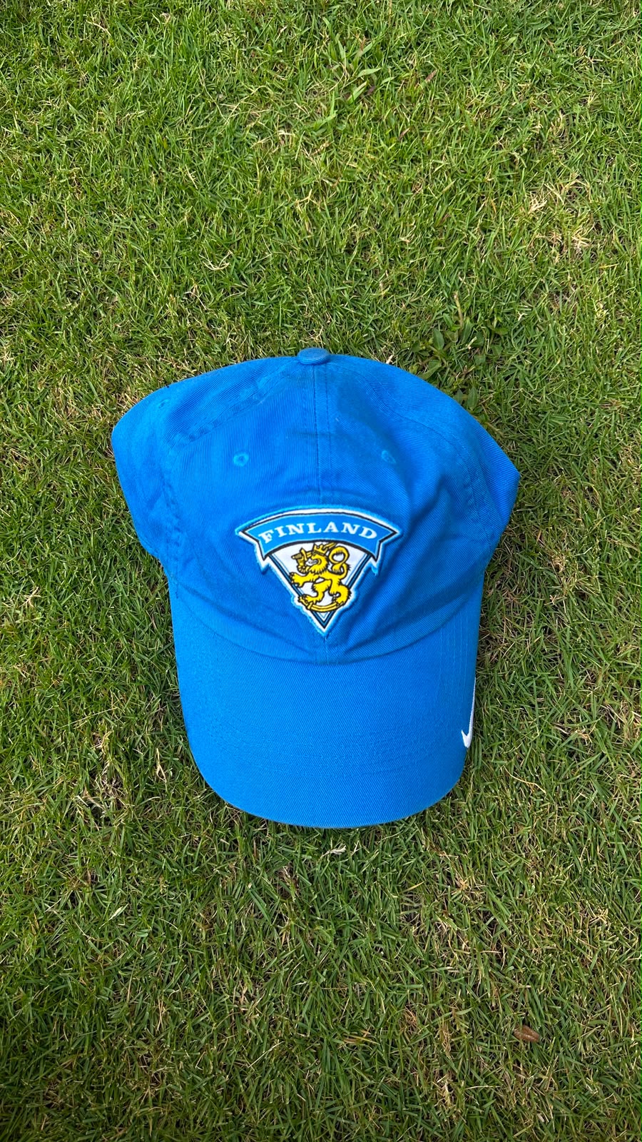 Finland vintage nike cap