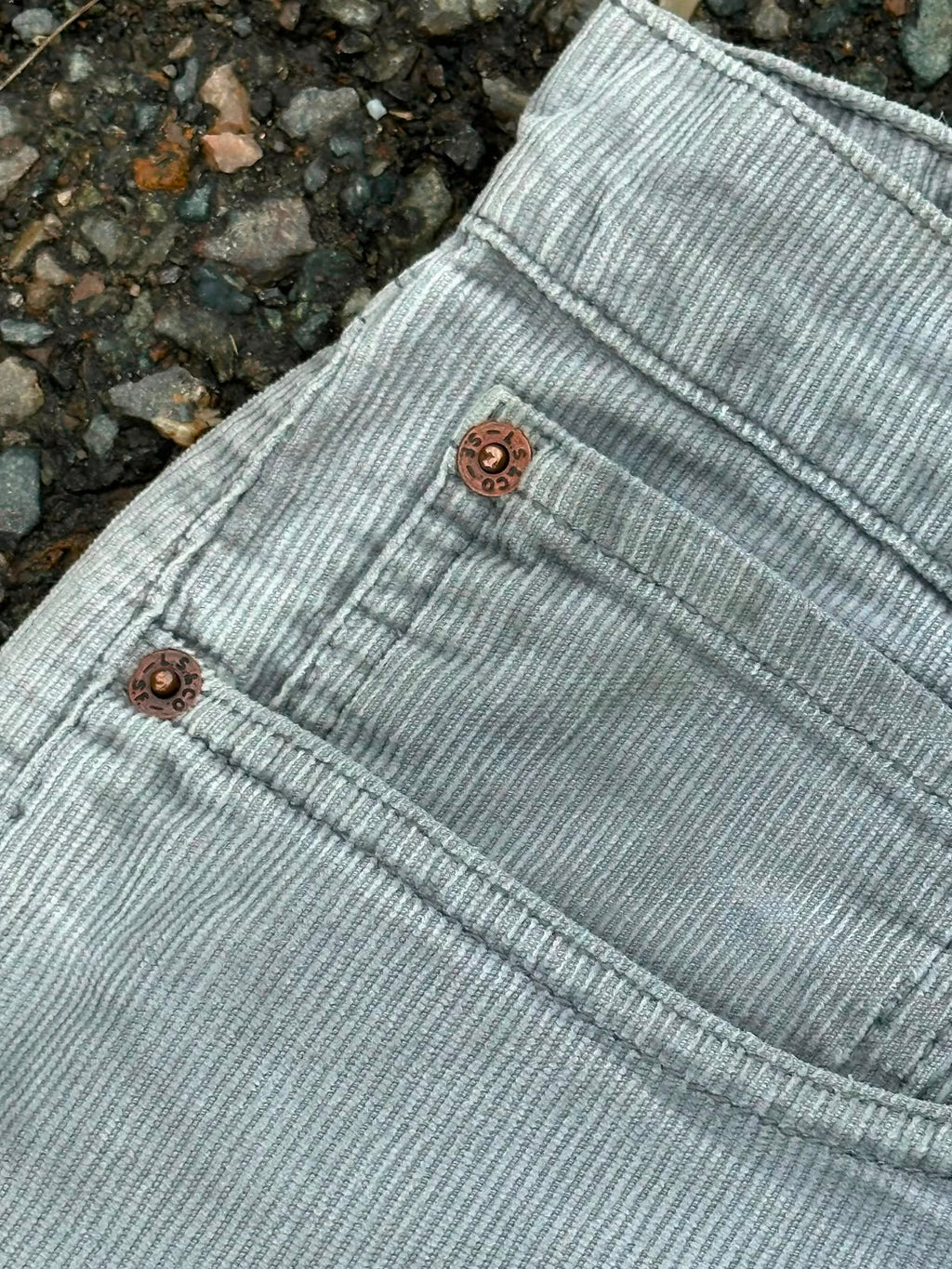 Vintage levis 401 coroduroy baggy jeans