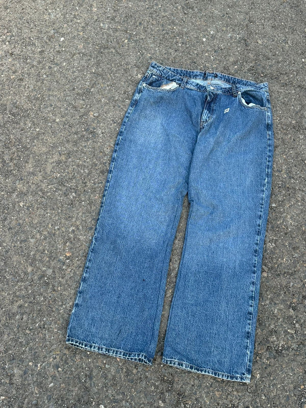 Vintage blue washed denim