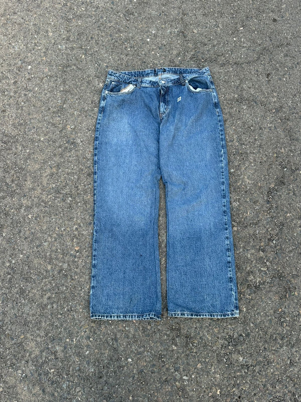 Vintage blue washed denim