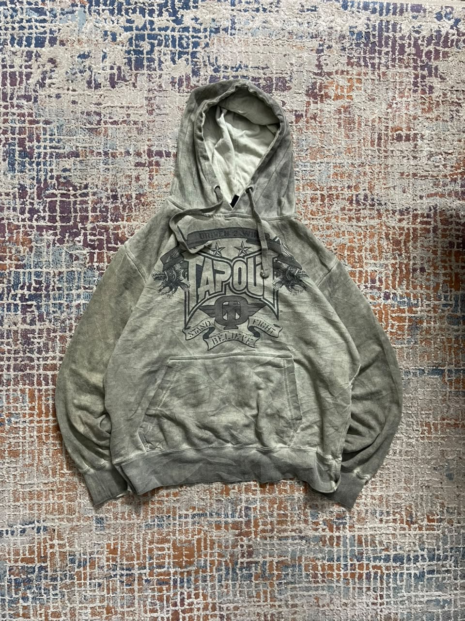 "Tapout" washed early 2000s vintage y2k grail