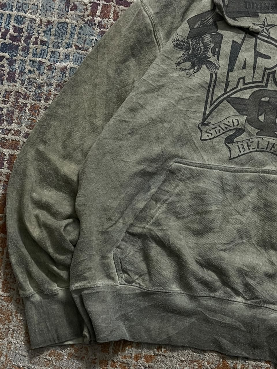 "Tapout" washed early 2000s vintage y2k grail