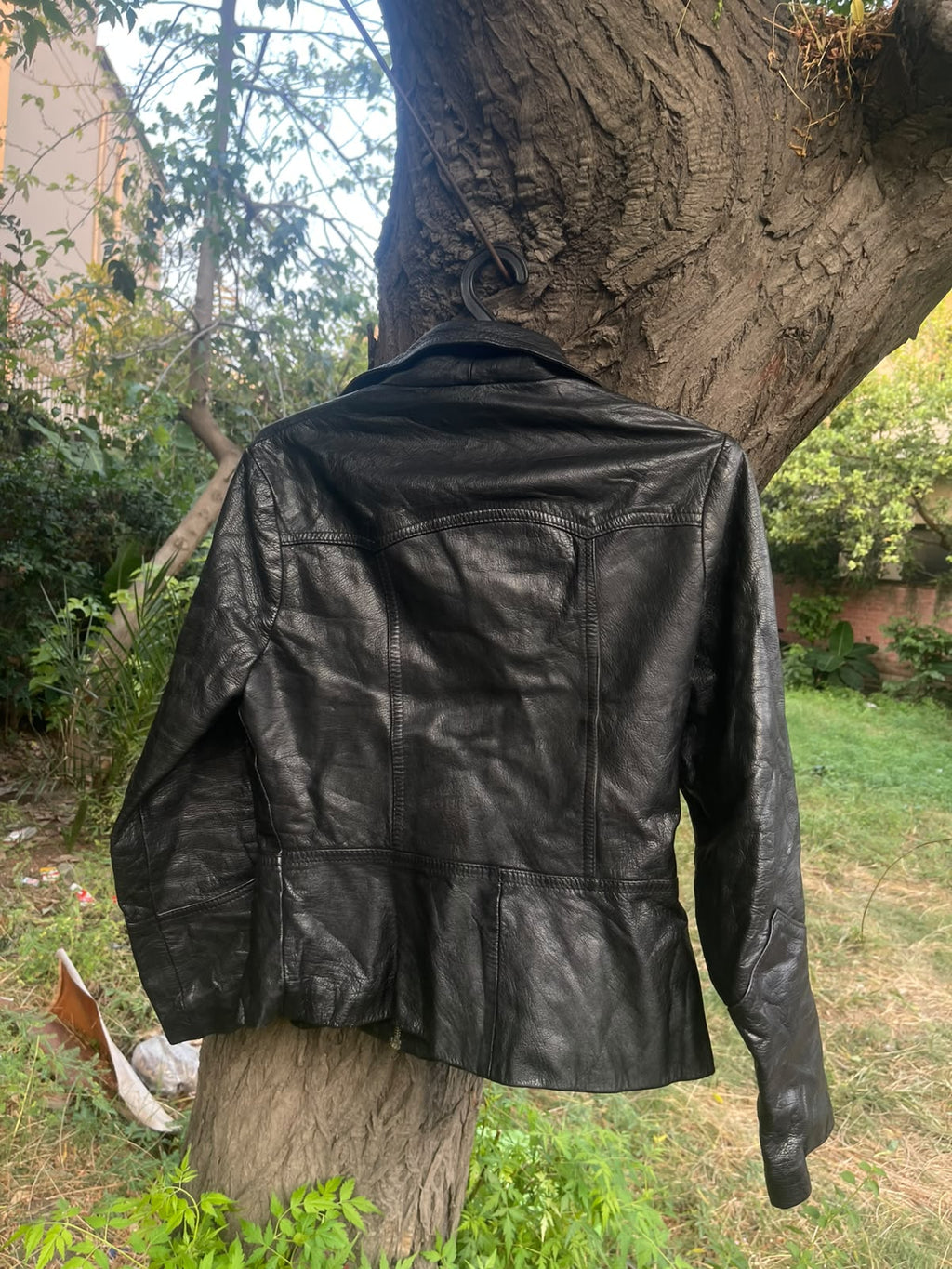 Vintage genuine leather late 2000s jacket(fitted)