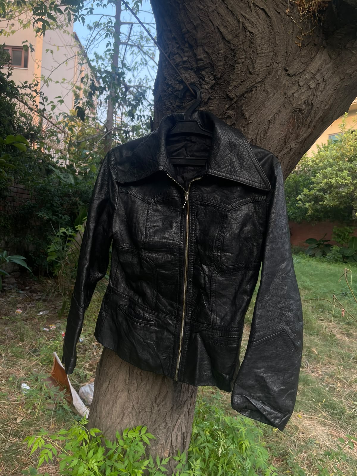 Vintage genuine leather late 2000s jacket(fitted)