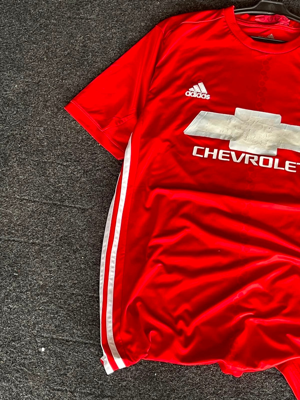 Man united 2016-17 home jersey