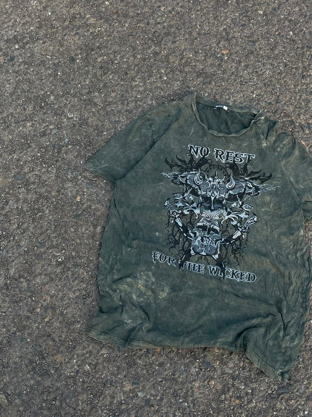 Vintage Sun Washed y2k Tee