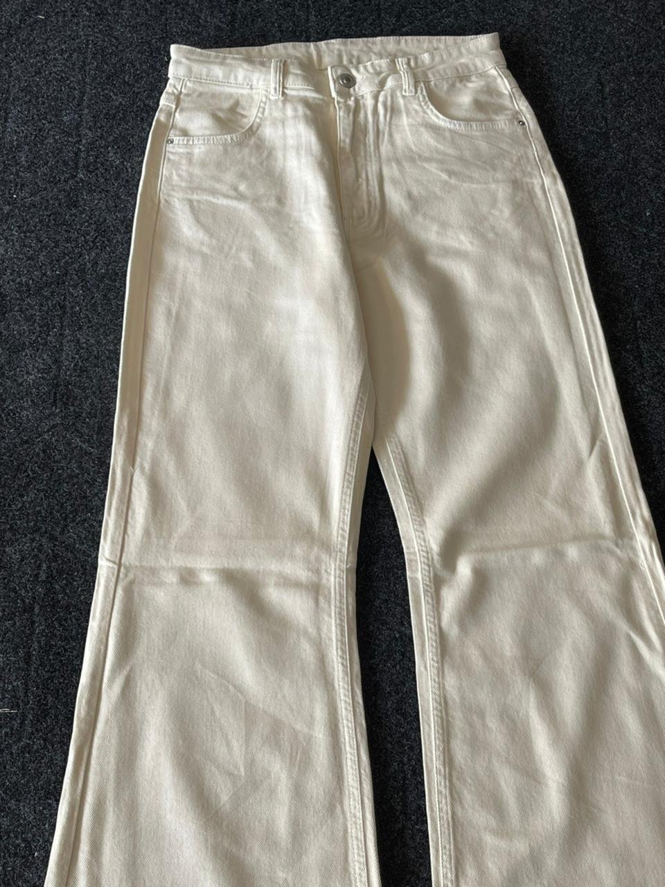 Basic Ultra Flared Jeans