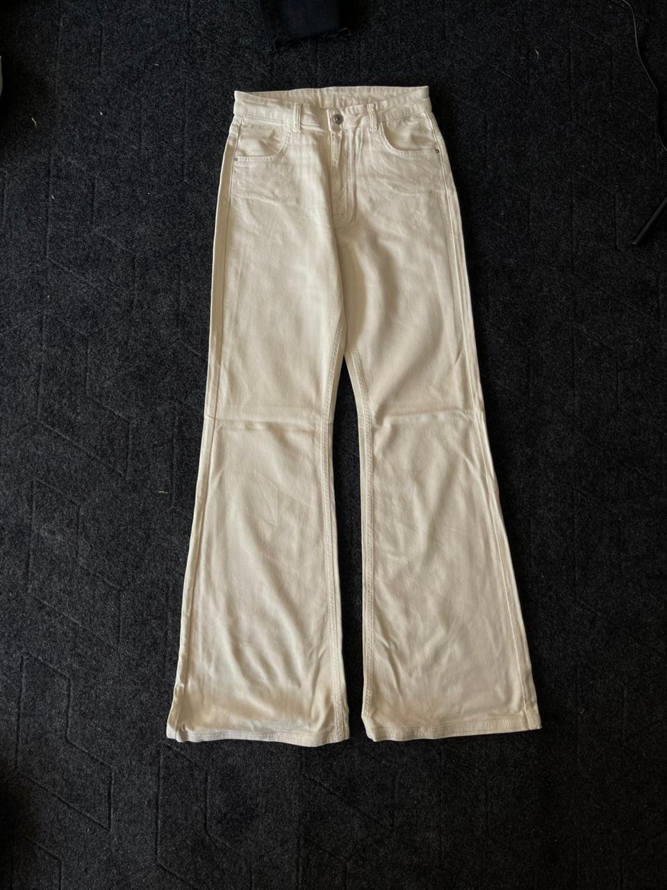 Basic Ultra Flared Jeans