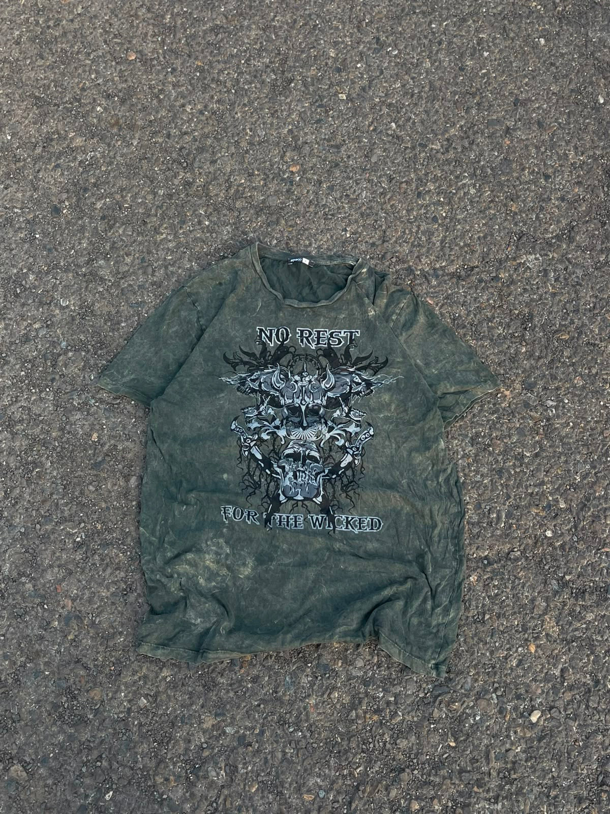 Vintage Sun Washed y2k Tee