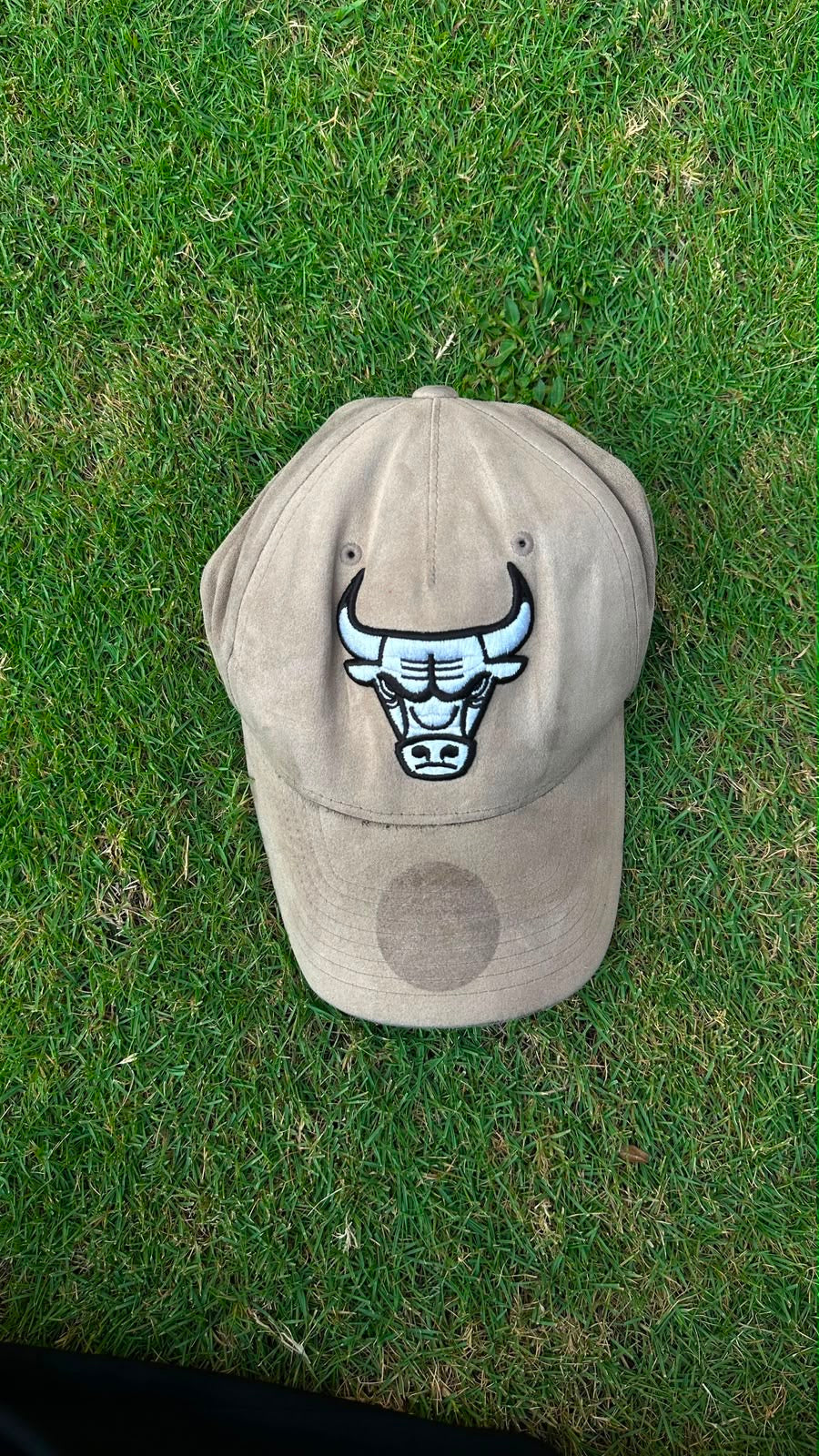 Mitchel & Ness Vintage Suede Cap
