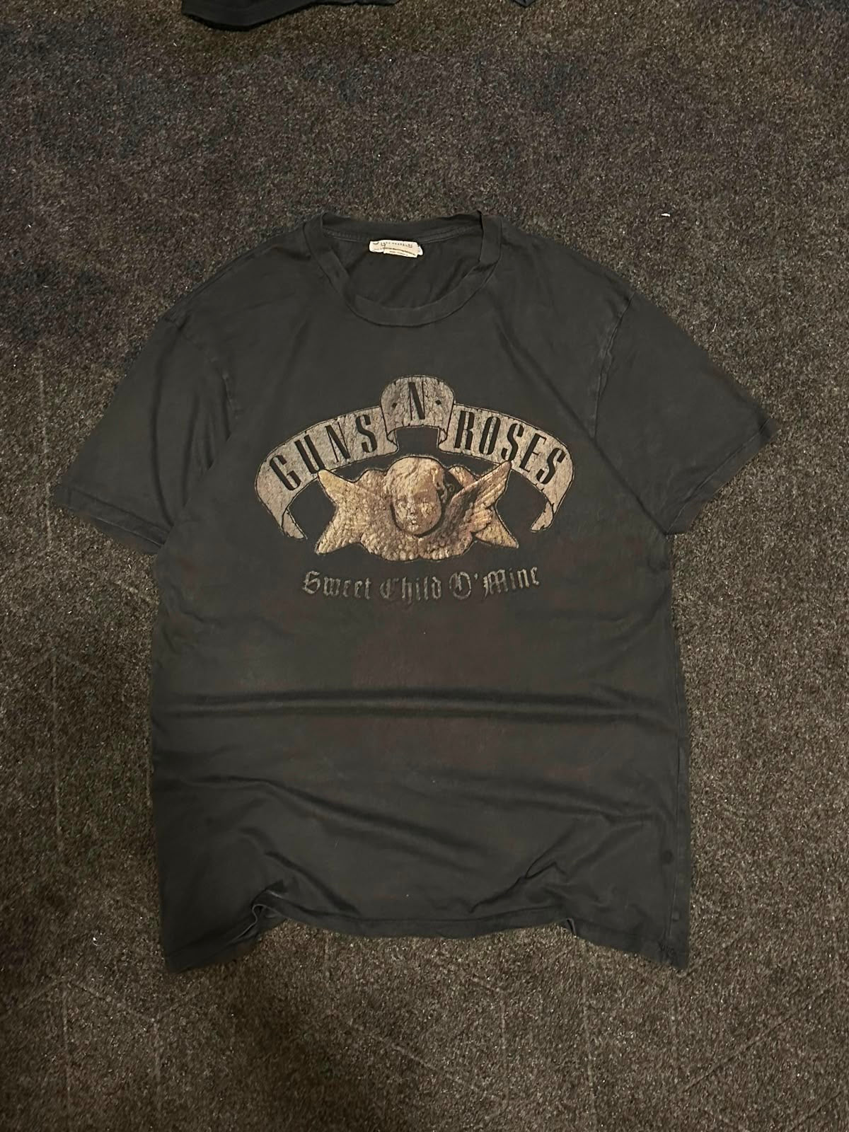 Gun & Roses Vintage Band Tee