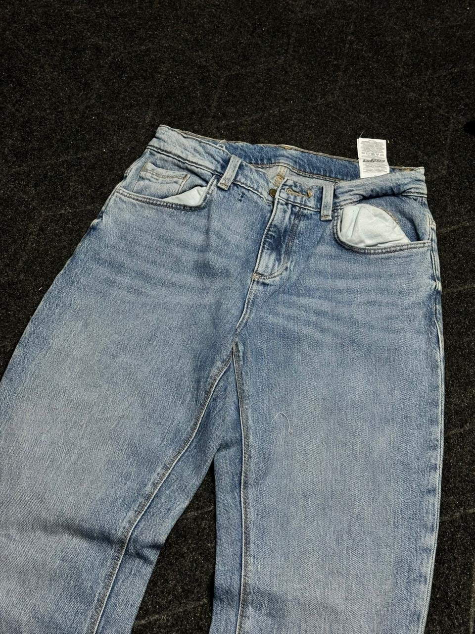 Straight fit