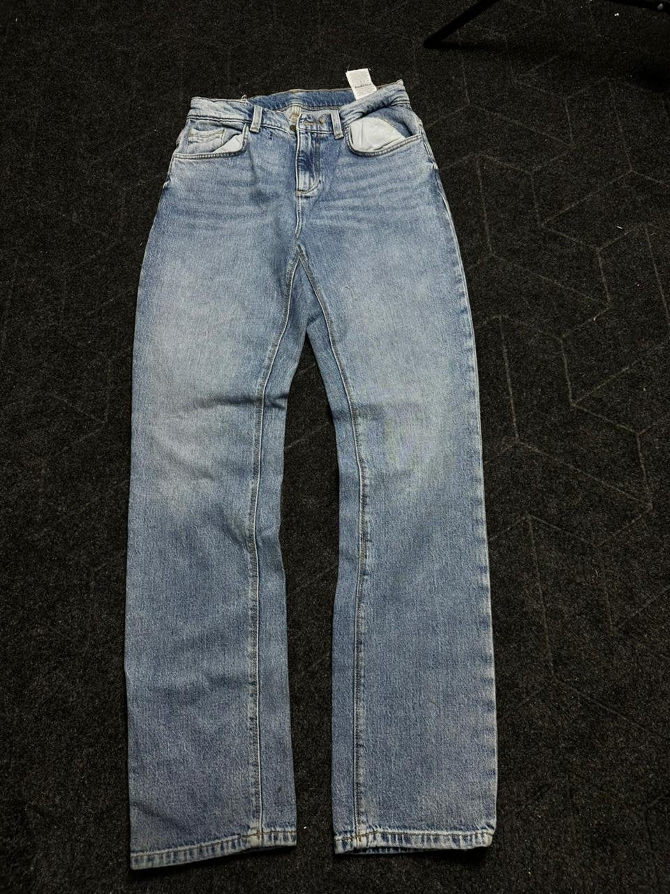 Straight fit