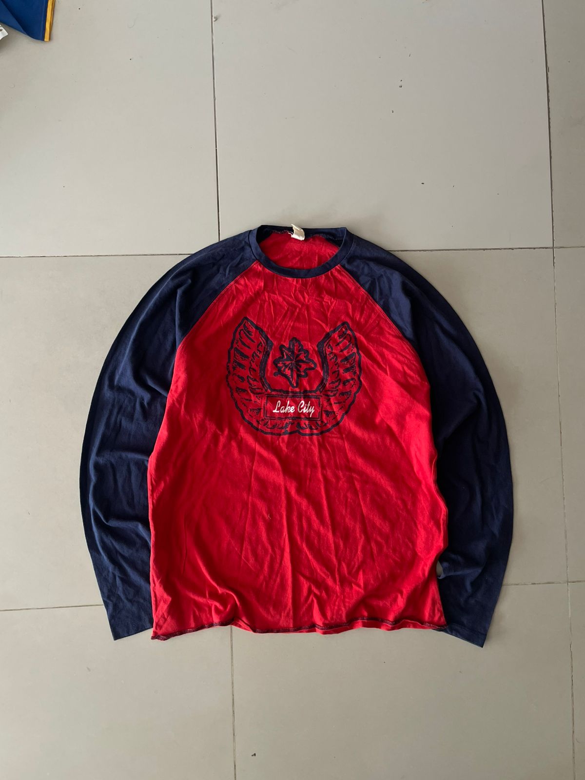 Vintage Raglan Tee