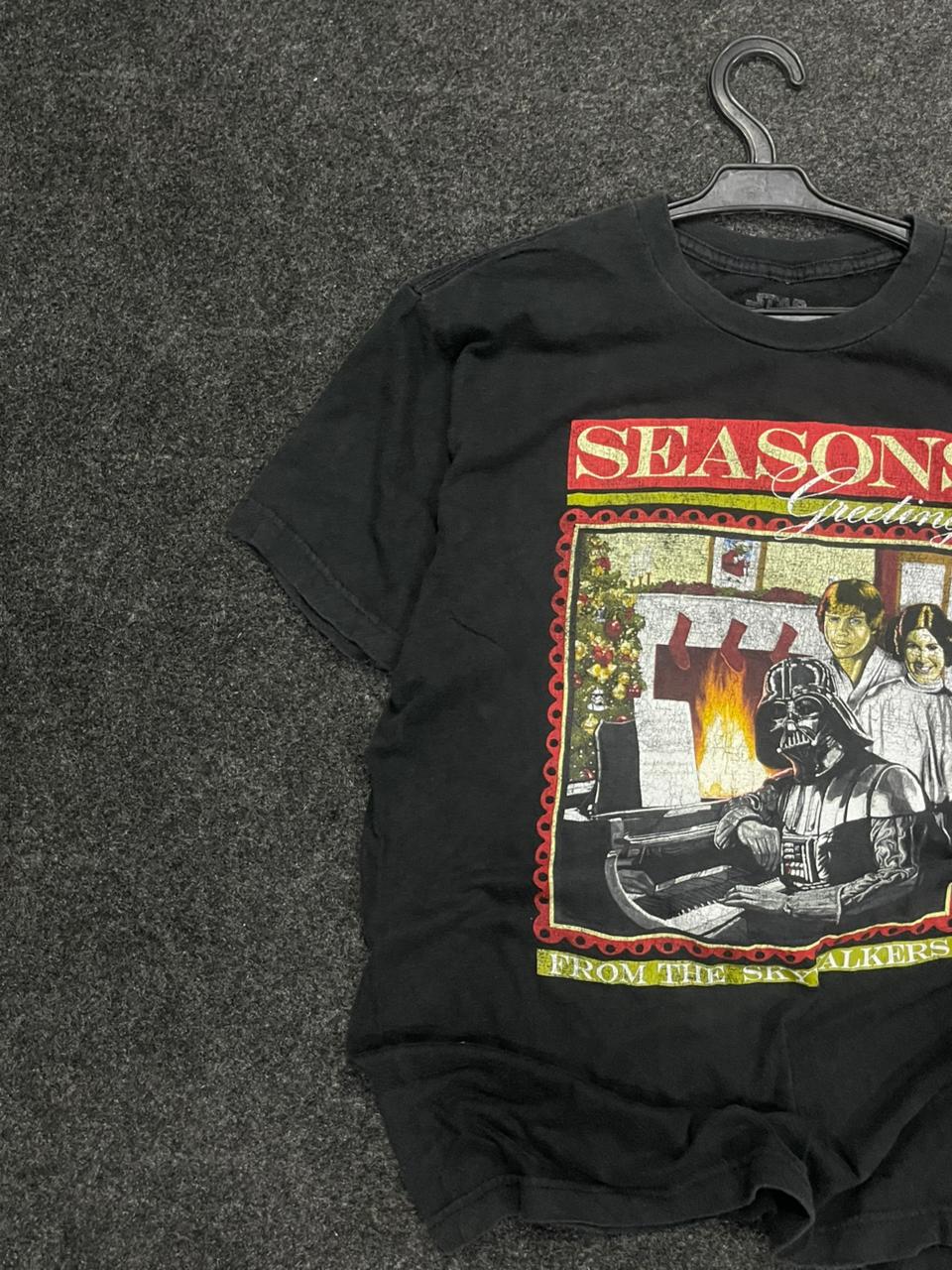 Vintage Seasons Greeting Tee